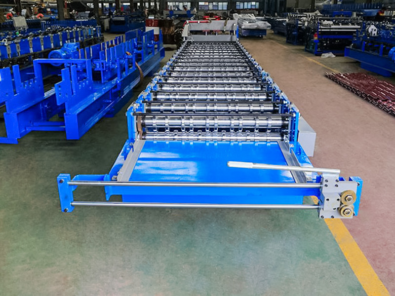 YX25-162-810 Mesin Pembentuk Roll Jubin Berlapis Kebolehsuaian Kuat