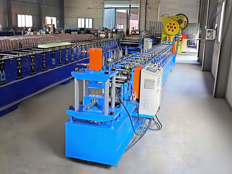 Mesin Pembentuk Roll Saluran Strut Solar
